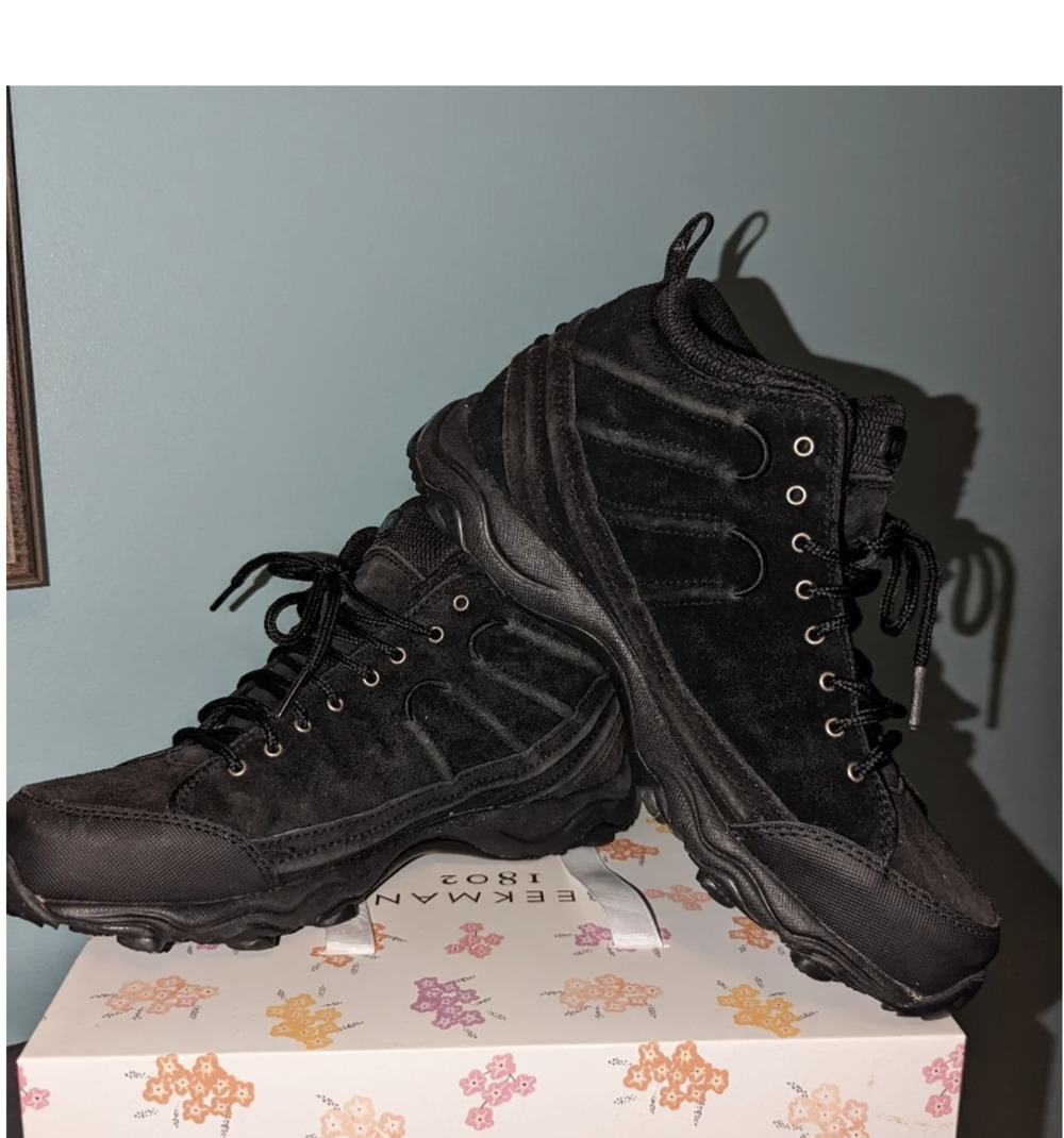 Ryka women's outdoor boot, suede, size 7.5